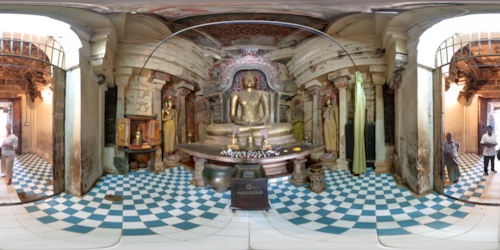 Gadaladeniya Temple interior